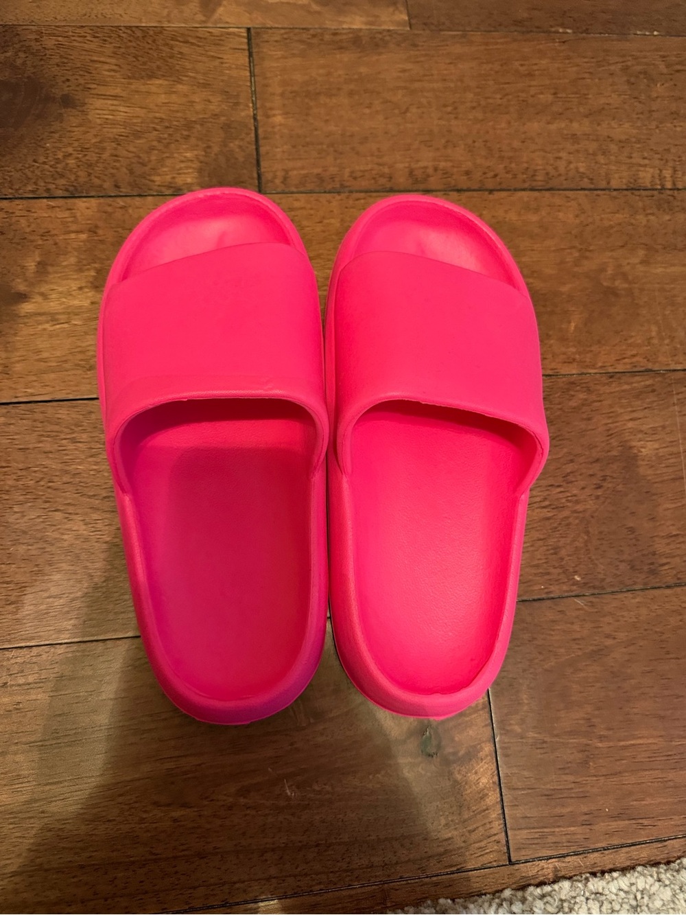 Women’s Pink Slide Sandals